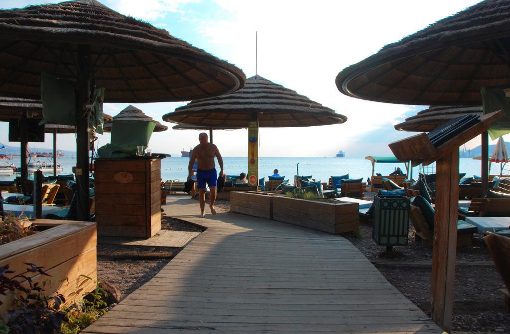 Hotel Maman Ейлат Екстериор снимка