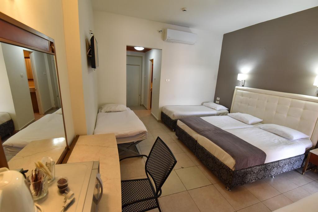 Hotel Maman Ейлат Екстериор снимка